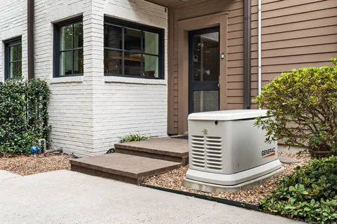 $2,895,000 | 2315 Ella Lee Lane, Houston, TX 77019