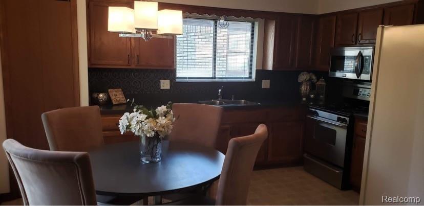 5265 Peekskill Drive Sterling Heights, MI 48310 - Photo 6 of 19 IMG_6621.JPG