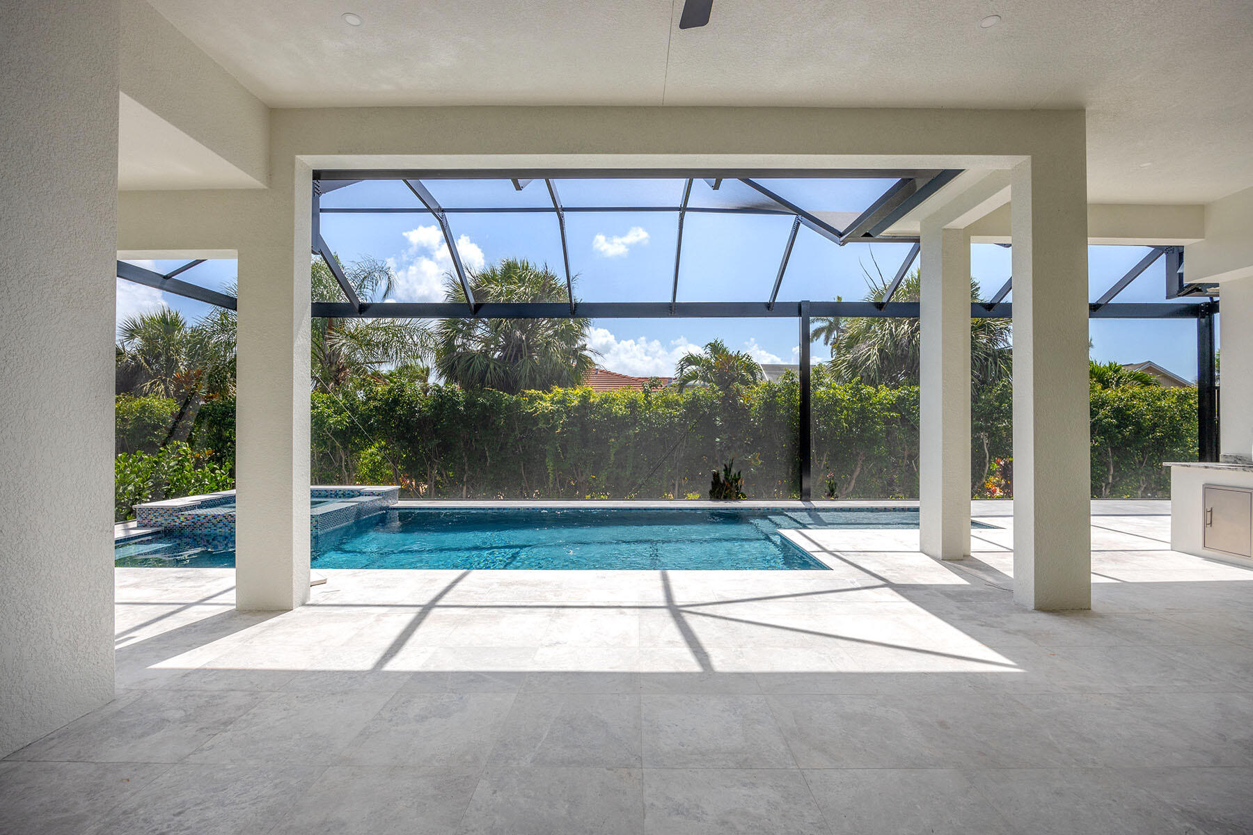 101 Beachcomber Street Marco Island, FL 34145 - Photo 36 of 42 225056247r