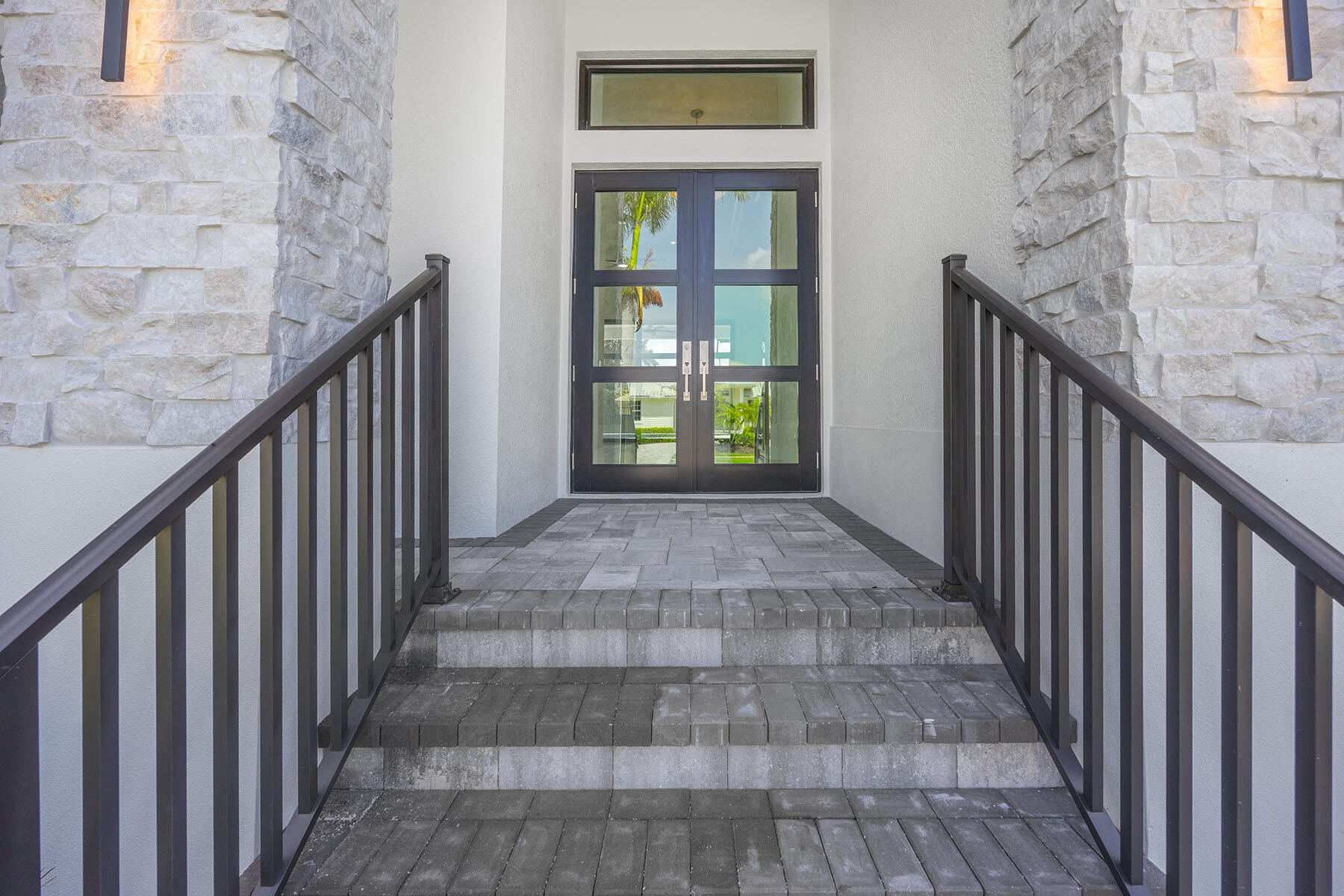 101 Beachcomber Street Marco Island, FL 34145 - Photo 5 of 42 225056247bb