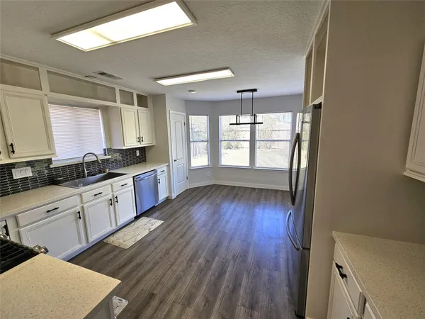 $2,100 | 19734 Glenfinch Lane, Spring, TX 77379