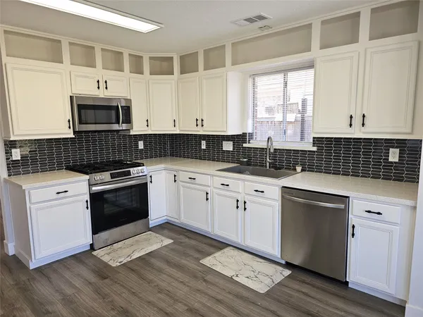 $2,500 | 19734 Glenfinch Lane, Spring, TX 77379