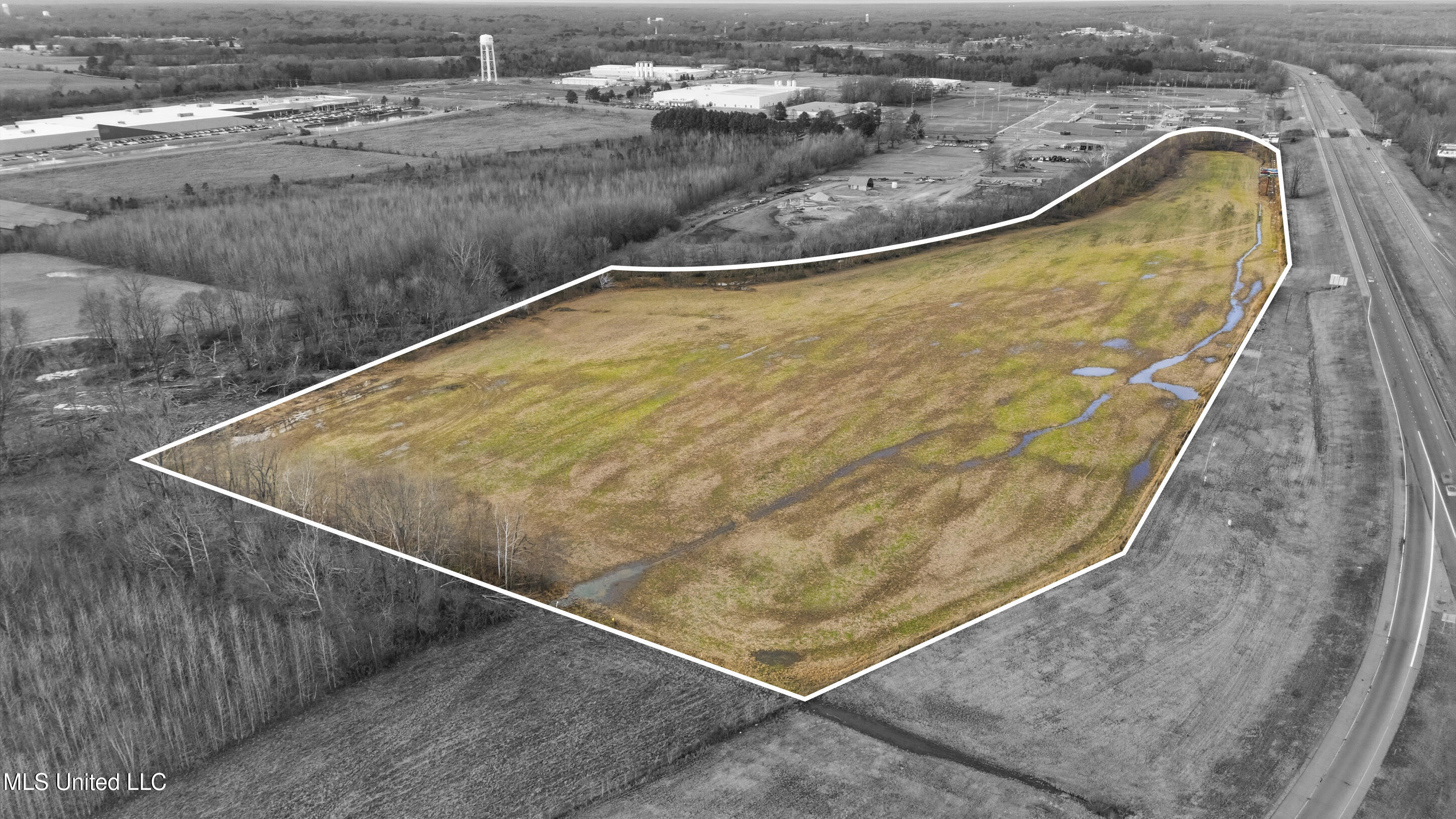 Holmes Road Senatobia, MS 38668 - Photo 2 of 17 55 Frontage