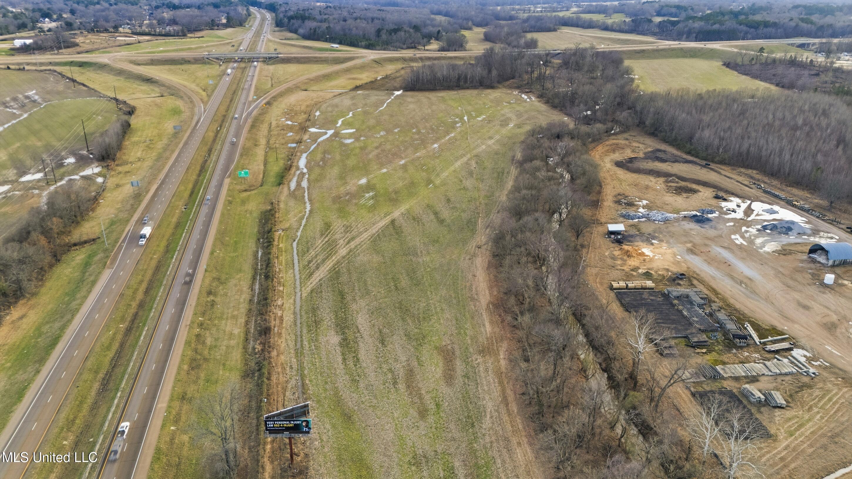 Holmes Road Senatobia, MS 38668 - Photo 7 of 17 55 Frontage
