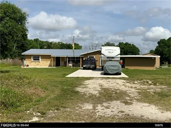 $635,000 | 826 B Road, LaBelle, FL 33935
