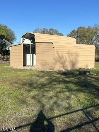 $635,000 | 826 B Road, LaBelle, FL 33935