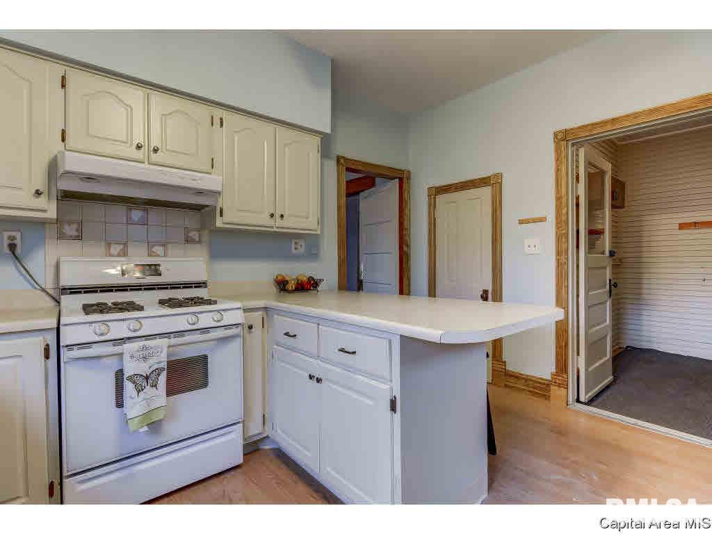 1608 South College Street Springfield, IL 62704 - Photo 12 of 36 Gallery Image 12