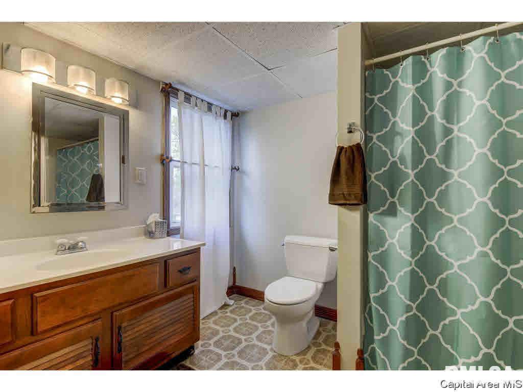 1608 South College Street Springfield, IL 62704 - Photo 30 of 36 Gallery Image 30