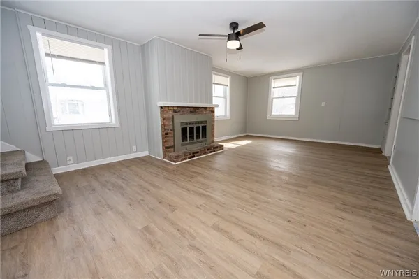 $215,000 | 315 East Park Drive, Tonawanda, NY 14150