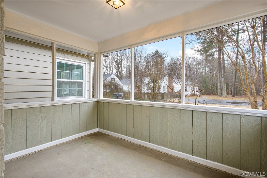 13007 Lewis Road Chester, VA 23831 - Photo 31 of 37 Screened in side porch