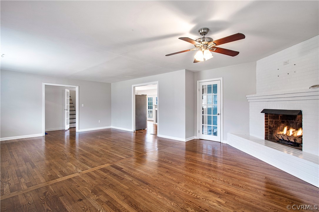 13007 Lewis Road Chester, VA 23831 - Photo 8 of 37 Family room with view of entry to foyer, pocket do