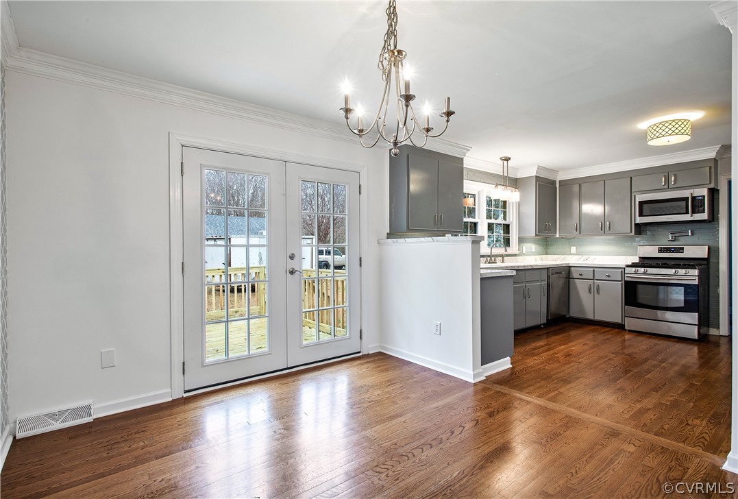 13007 Lewis Road Chester, VA 23831 - Photo 10 of 37 Dining area with view of French Doors to 10X8 deck