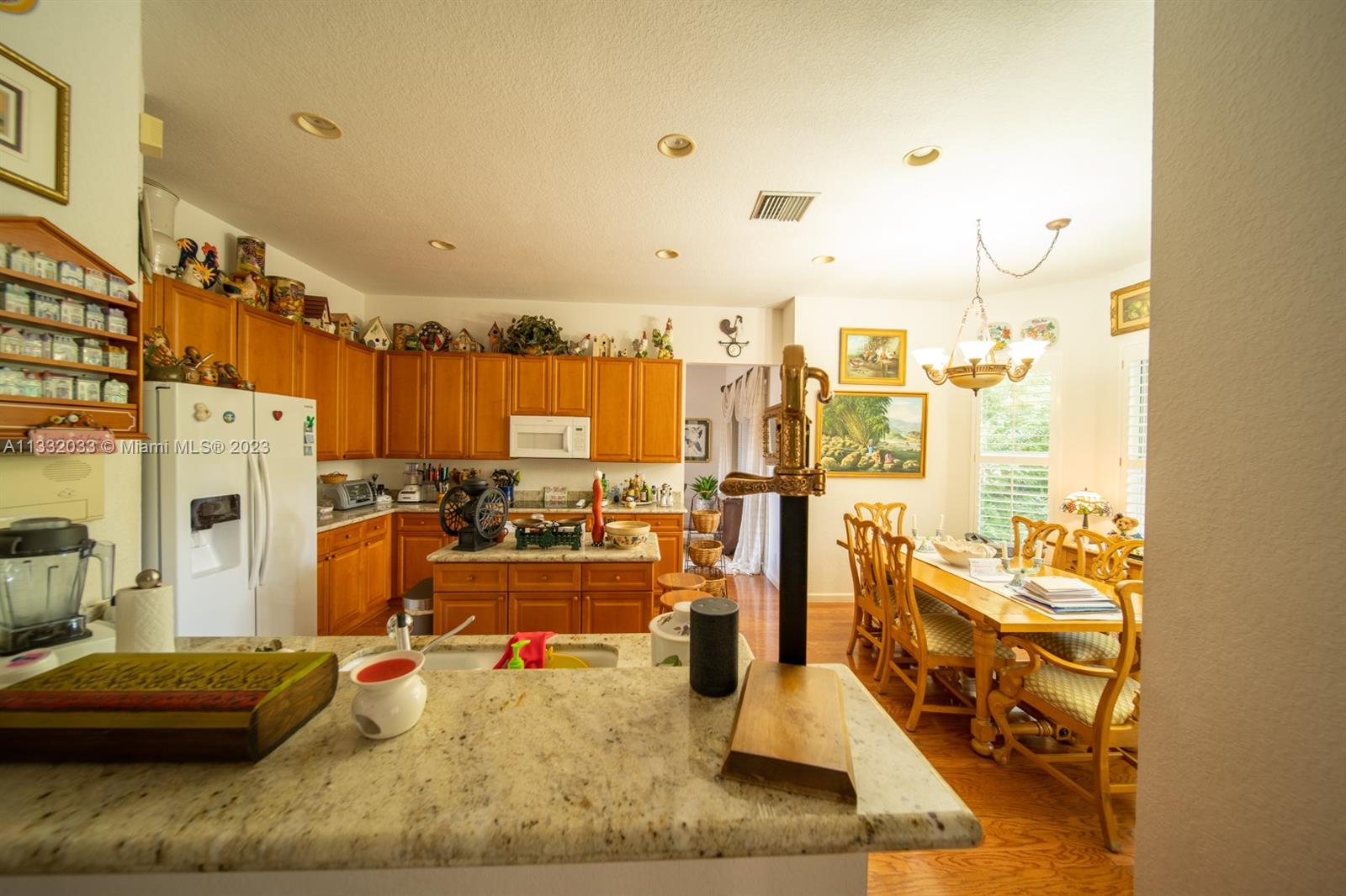 3961 Nighthawk Drive Weston, FL 33331 - Photo 9 of 35 a view of a living room with furniture
