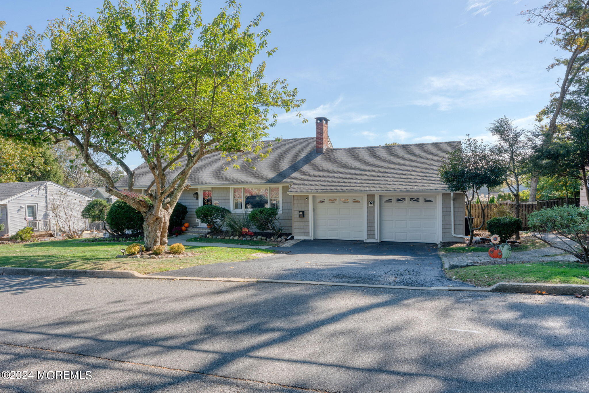 710 Schoolhouse Road Brielle, NJ 08730 - Photo 3 of 31 2-web-or-mls-RLS-29
