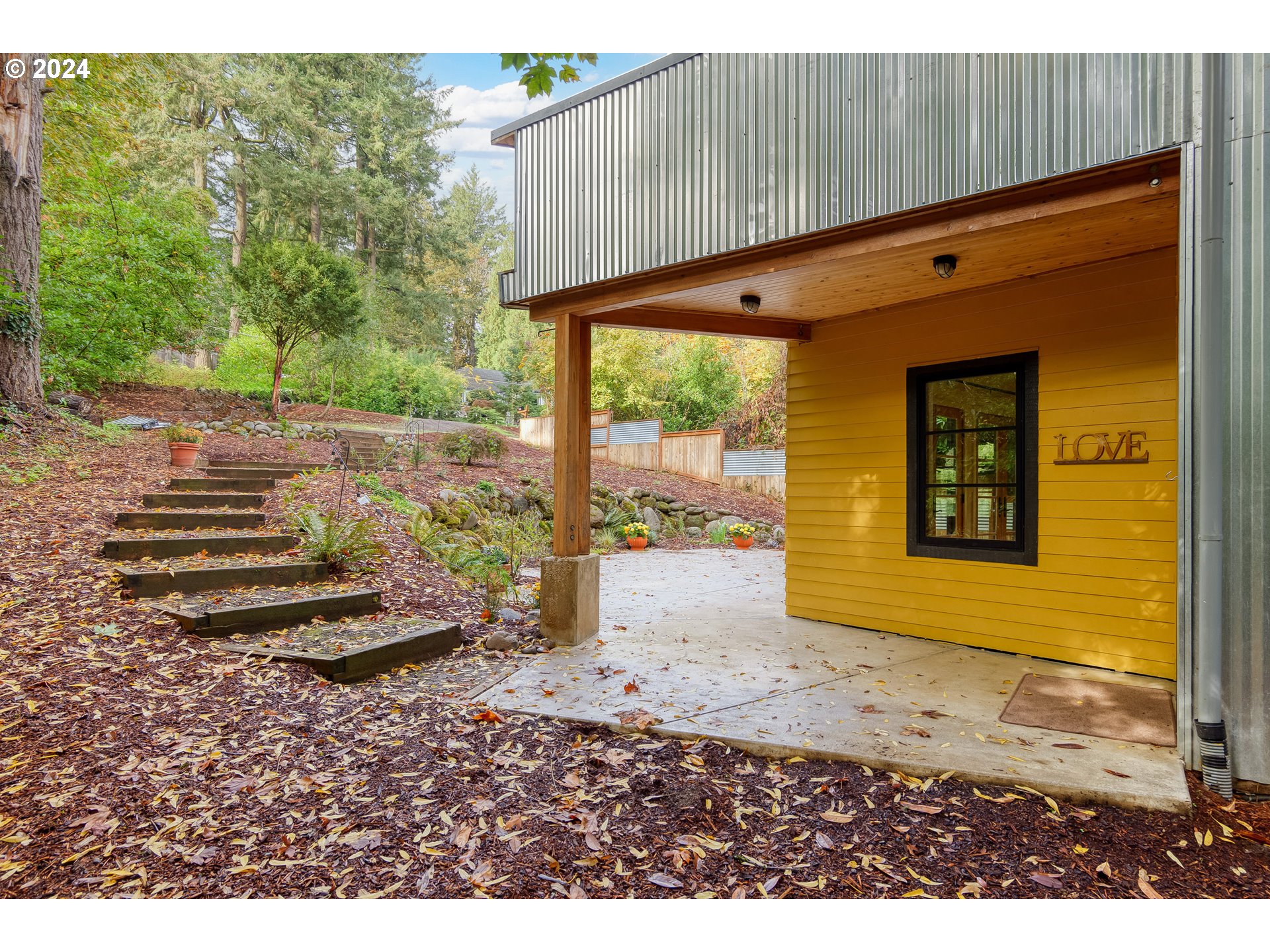 1442 Southwest Taylors Ferry Road Portland, OR 97219 - Photo 3 of 43 Gallery Image 3