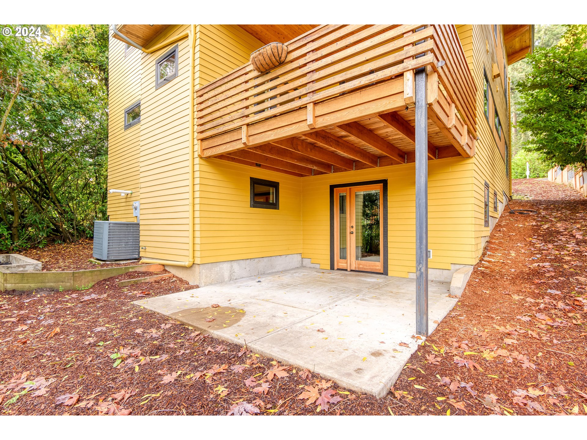 1442 Southwest Taylors Ferry Road Portland, OR 97219 - Photo 36 of 43 Gallery Image 36