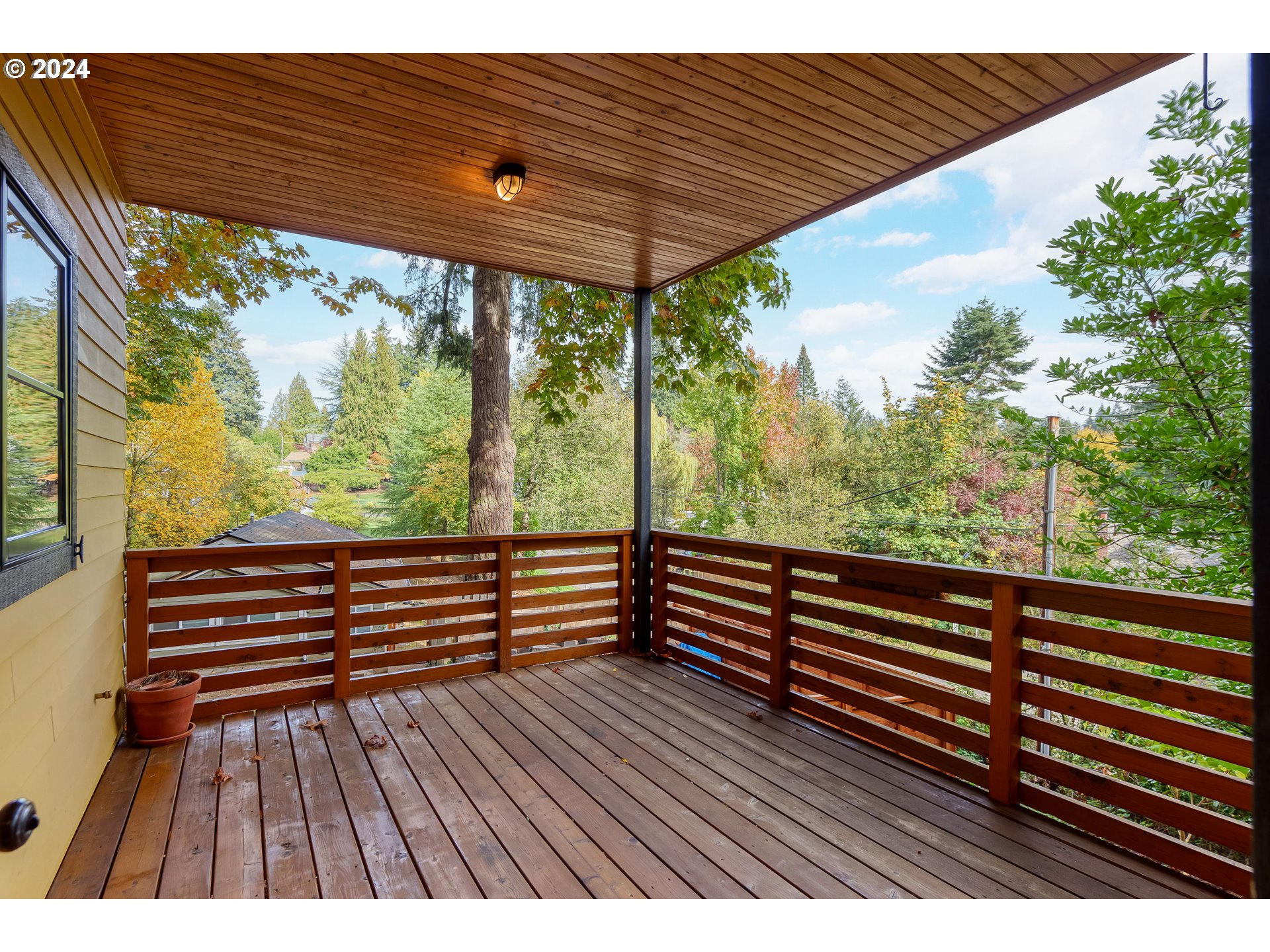 1442 Southwest Taylors Ferry Road Portland, OR 97219 - Photo 39 of 43 Gallery Image 39