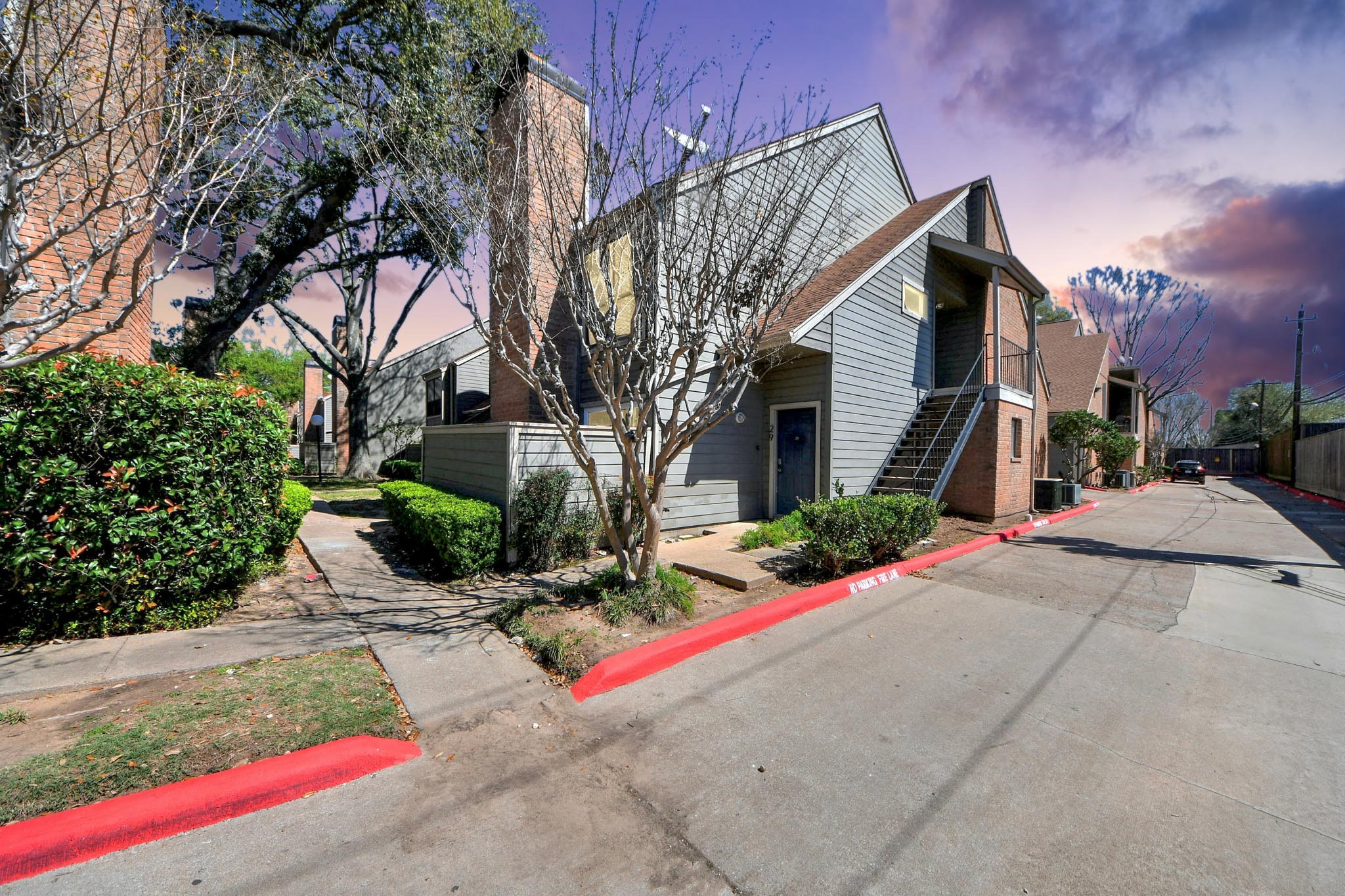 6601 Sands Point Drive, Unit 30 Houston, TX 77074 - Photo 1 of 29