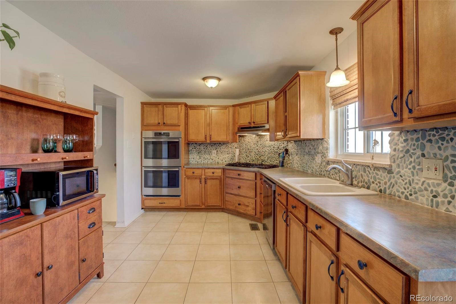 3252 Simms Street Wheat Ridge, CO 80033 - Photo 11 of 35 Gallery Image 11