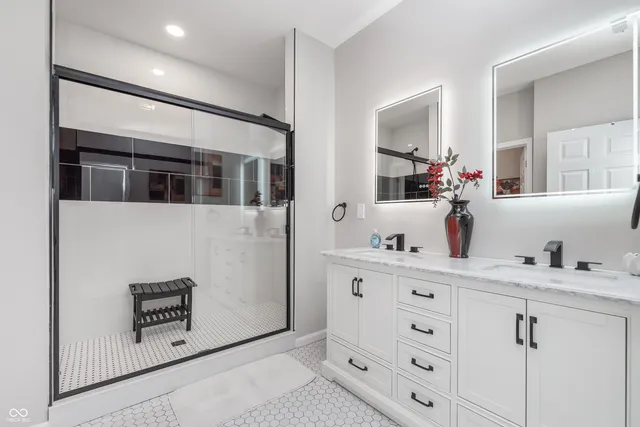 $2,500 | 2118 Pleasant Street, Indianapolis, IN 46203