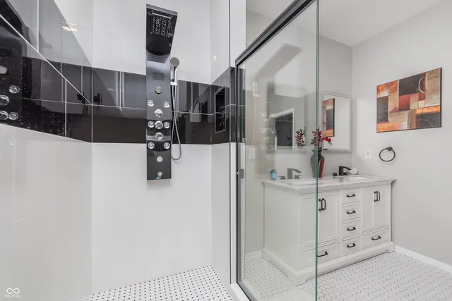 $2,500 | 2118 Pleasant Street, Indianapolis, IN 46203