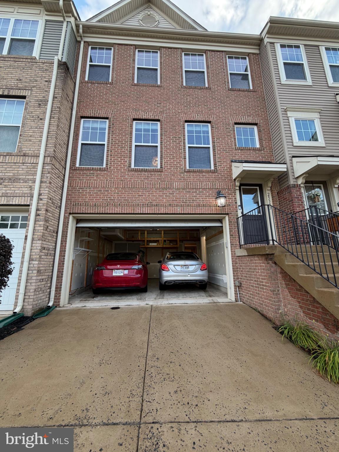 25333 Wakestone Terrace Chantilly, VA 20152 - Photo 96 of 109 Charming brick townhome with garage.