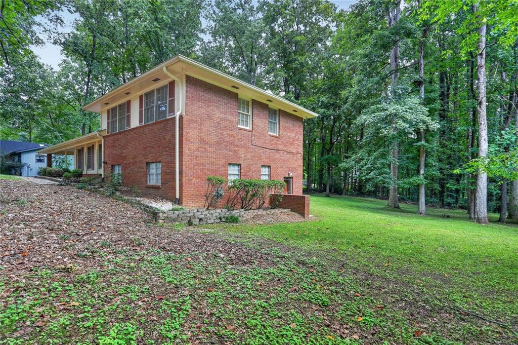 9278 Seminole Road Jonesboro, GA 30236 - Photo 3 of 29 Gallery Image 3