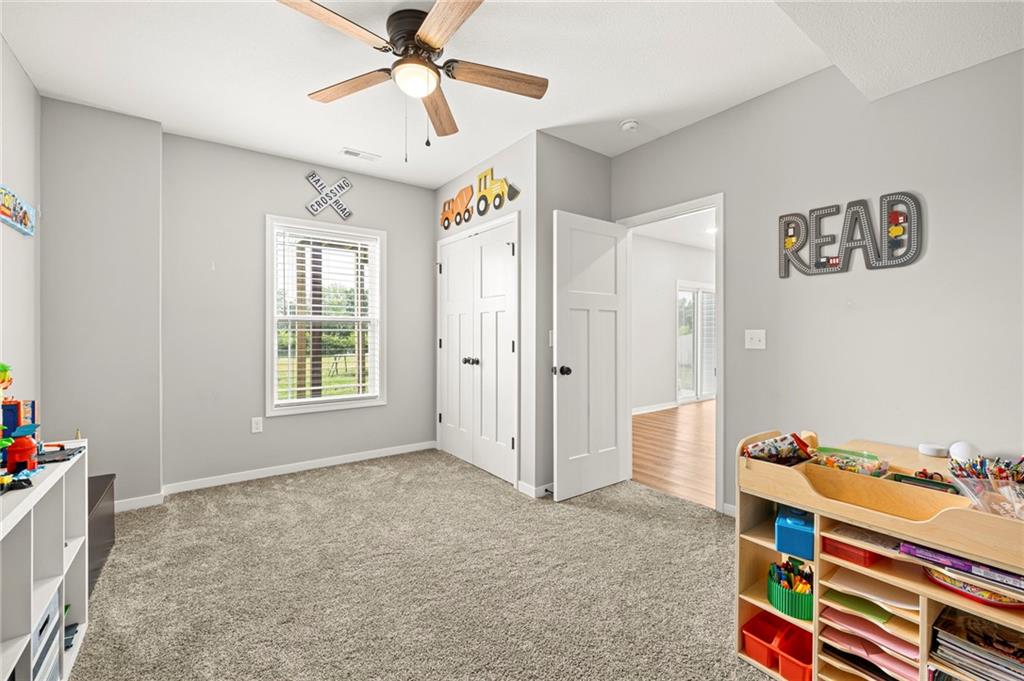 305 Southwest 11th Road Warrensburg, MO 64093 - Photo 43 of 64