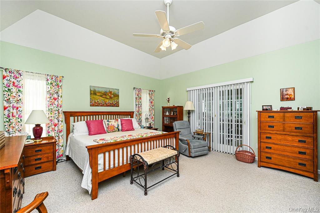 828 Pond View Road Riverhead, NY 11901 - Photo 18 of 35 Gallery Image 18