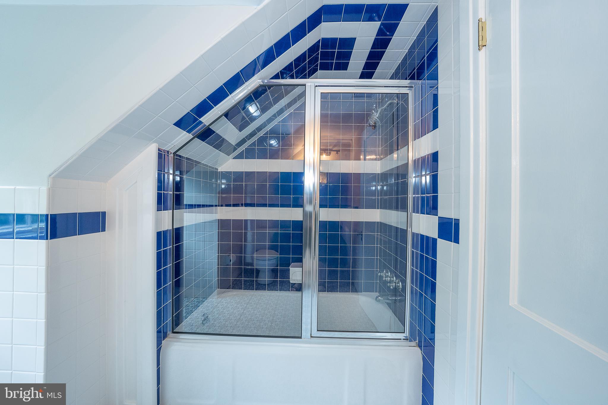 101 East Brookhaven Road Wallingford, PA 19086 - Photo 60 of 136 Third Floor Full Bathroom