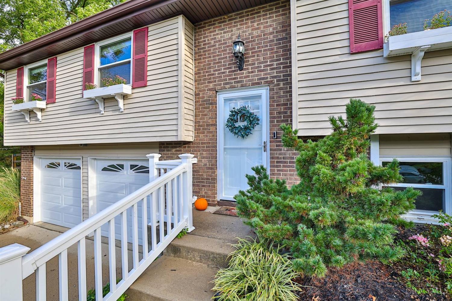 1731 Rudyard Lane Cincinnati, OH 45230 - Photo 3 of 32 Gallery Image 3