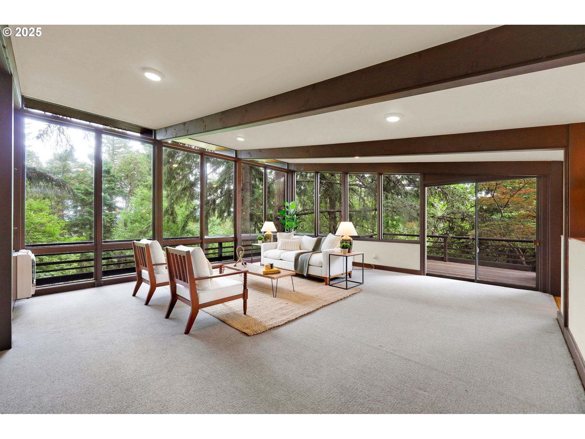 450 Horizon Road Eugene, OR 97405 - Photo 3 of 42