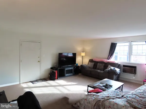 $1,750 | 403 South Main Street, Unit G204, Doylestown, PA 18901