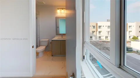 $437,900 | 2555 Northeast 193rd Street, Unit 2224, Miami, FL 33180