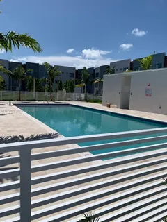 $437,900 | 2555 Northeast 193rd Street, Unit 2224, Miami, FL 33180