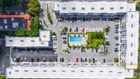 $437,900 | 2555 Northeast 193rd Street, Unit 2224, Miami, FL 33180