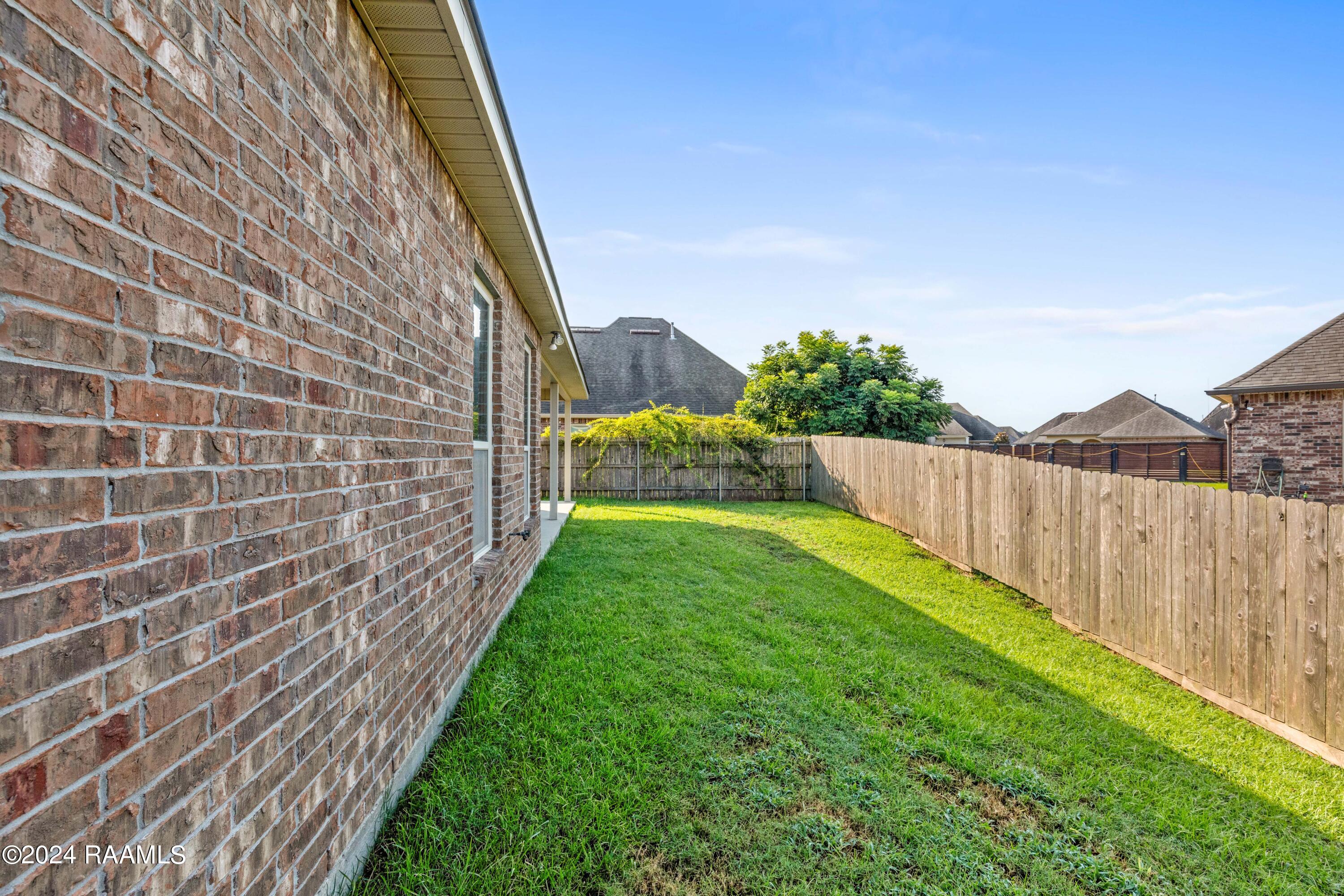 401 Claystone Road Youngsville, LA 70592 - Photo 34 of 38 401Claystone-8