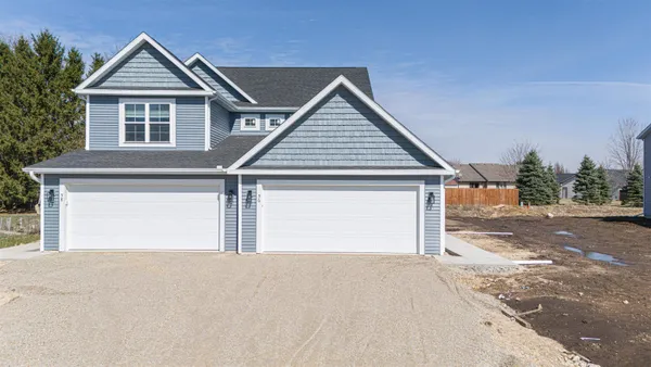 $589,000 | 56-58 East Ash, Milton, WI 53563