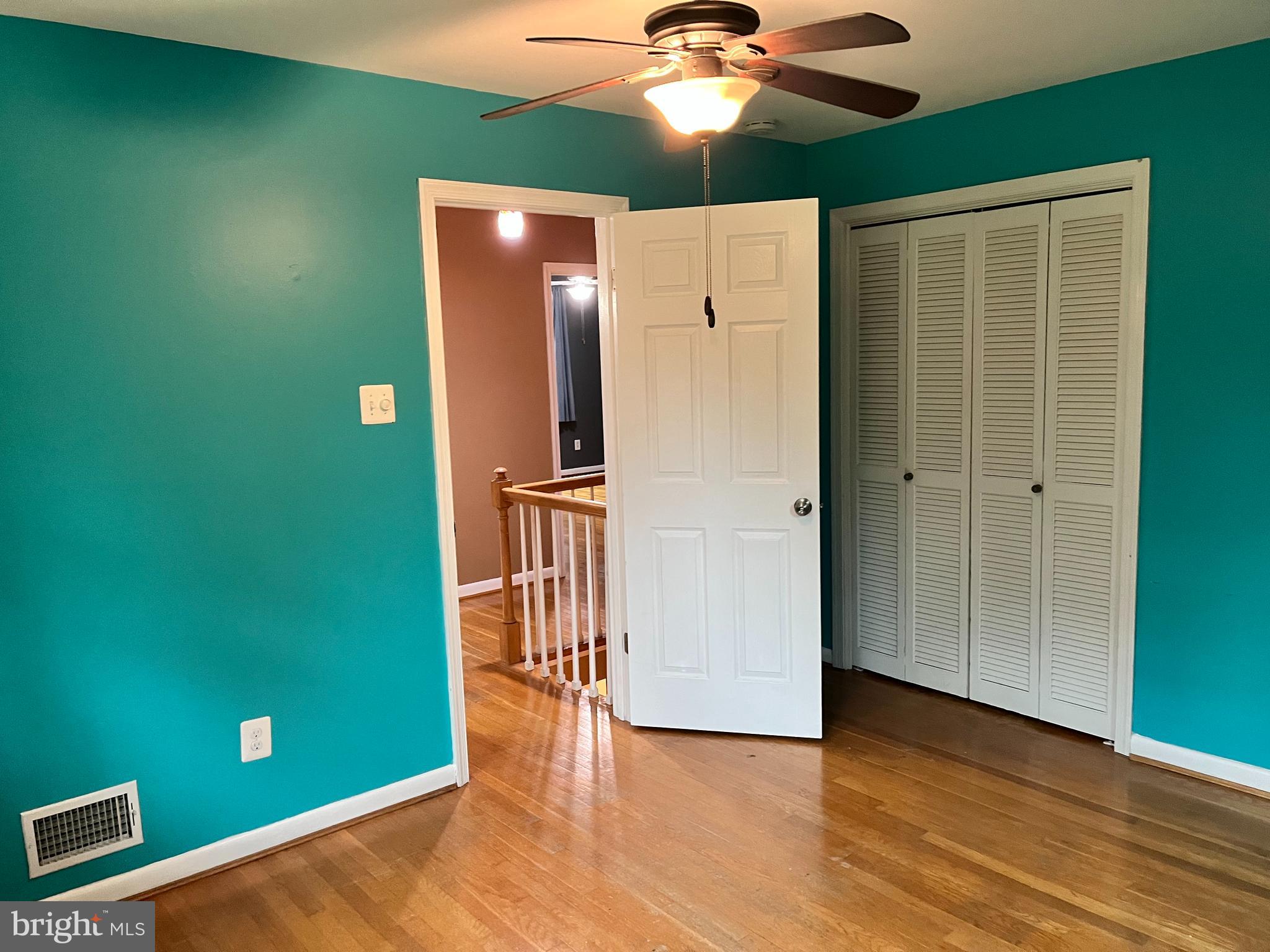 10220 Vale Road Vienna, VA 22181 - Photo 17 of 28