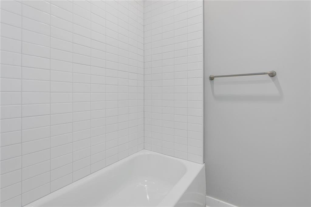 4521 Forest Avenue, Unit B Kansas City, MO 64110 - Photo 24 of 31