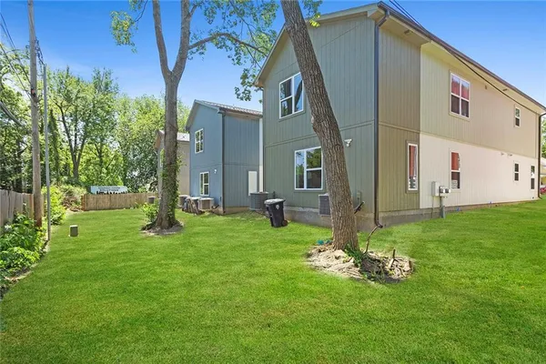 $235,000 | 4521 Forest Avenue, Unit B, Kansas City, MO 64110