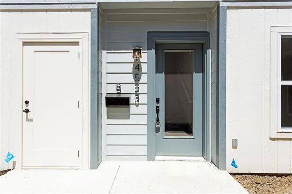 $235,000 | 4521 Forest Avenue, Unit B, Kansas City, MO 64110