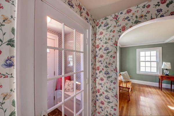 18 Sargent Road Swampscott, MA 01907 - Photo 8 of 25 Gallery Image 8