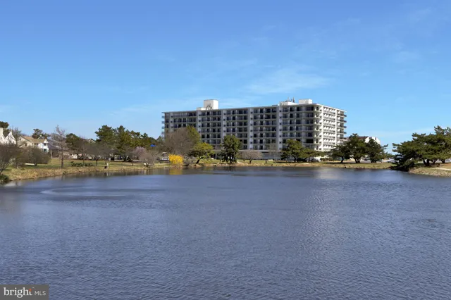 a close up of a street sign