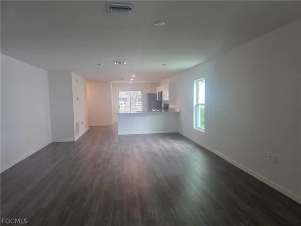 $2,200 | 878 Friendship Circle, LaBelle, FL 33935