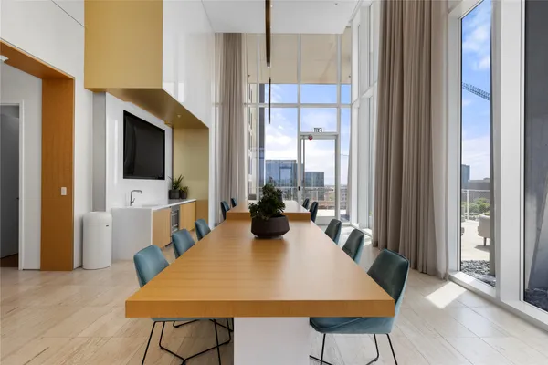 $678,000 | 313 West 17th Street, Unit 1702, Austin, TX 78701