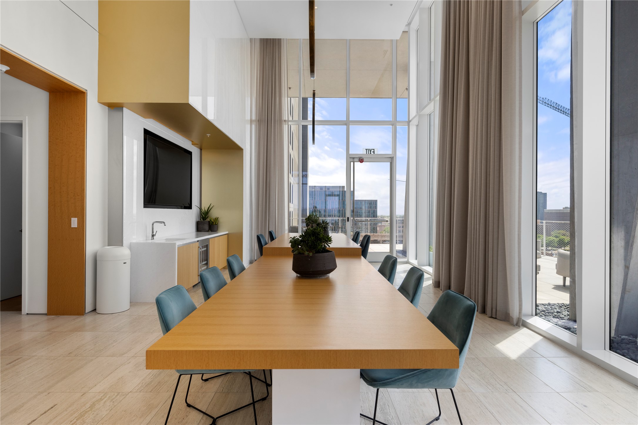 313 West 17th Street, Unit 1702 Austin, TX 78701 - Photo 21 of 34 AMENITIES. Elevated amenity deck on the tenth floor includes: Covered Lap Pool, Outdoor Cooking & Dining, Fire Pit Lounge, Sauna, Hot & Cold Plunge Pool, Exercise Facility, Dog Park w/ Washing Station, Conference Room / Private Dining, Club Room w/ Kitchen. Ground floor amenities include 24/7 Concierge, Lobby and two (2) retail spaces.