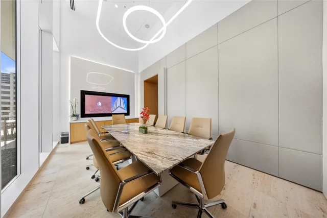 $678,000 | 313 West 17th Street, Unit 1702, Austin, TX 78701