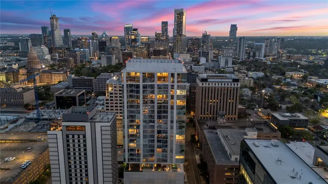 $678,000 | 313 West 17th Street, Unit 1702, Austin, TX 78701