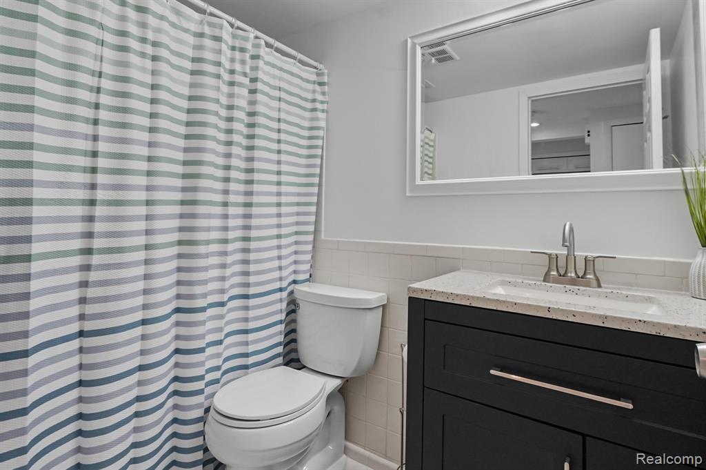 515 West Highland Road, Unit 1 Howell, MI 48843 - Photo 14 of 18
